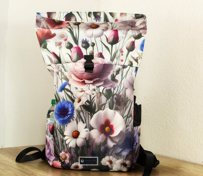 MultiPocket Rucksack Rolltop mit Blumendesign – Handmade in Deutschland